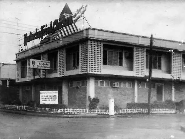 One Of The First Kfc In Philippines