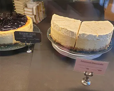 Starbucks blueberry licious Cheesecake and calamansi cheesecake