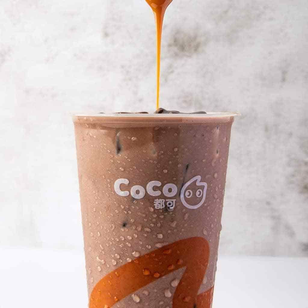 CoCo Tea dripping Caramel on Caramel Chocolate Drink
